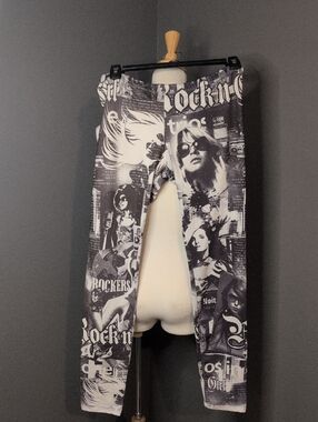 Black & White Rock Graphic  Leggings